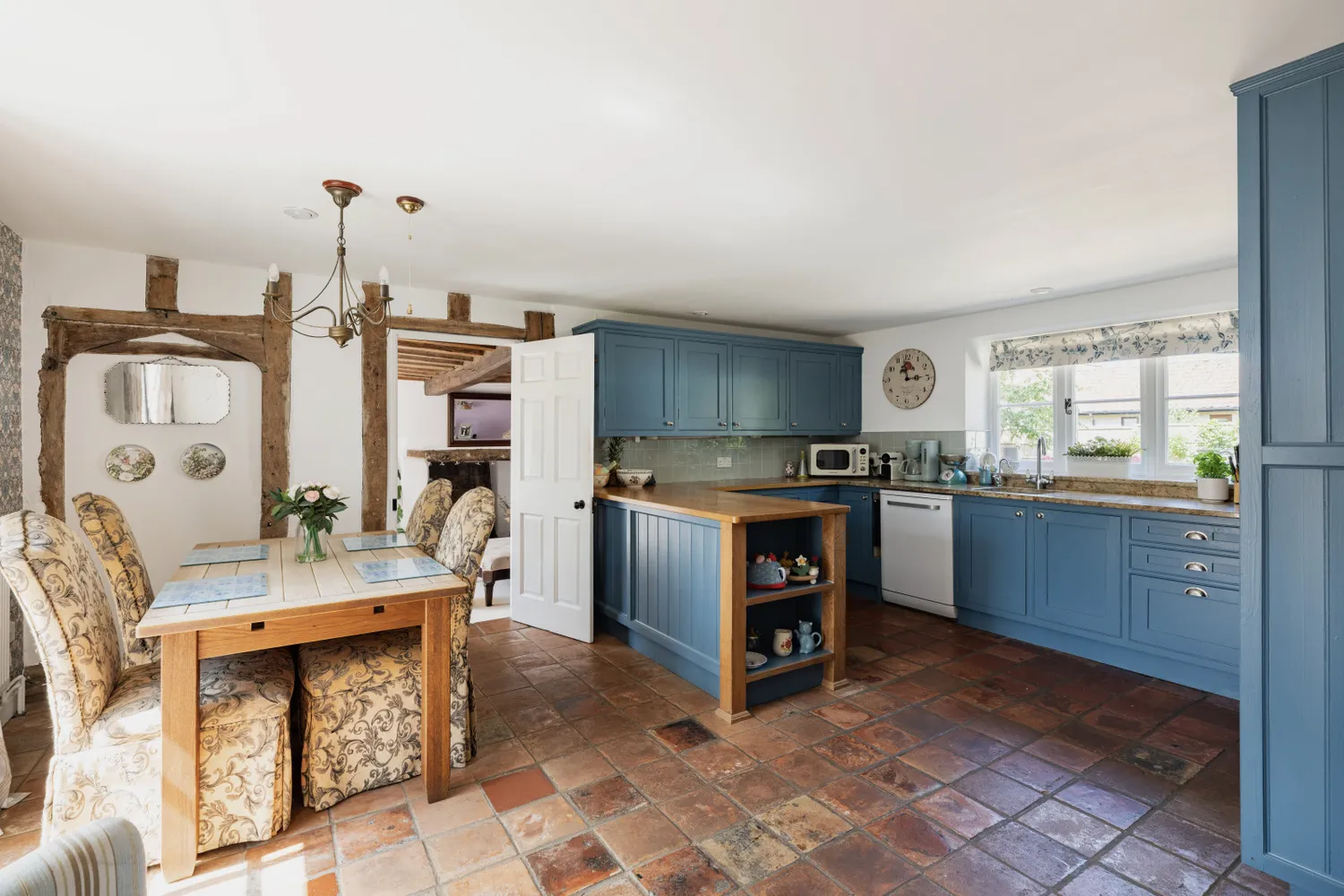 Silver Street, Besthorpe, NR17 photo 8