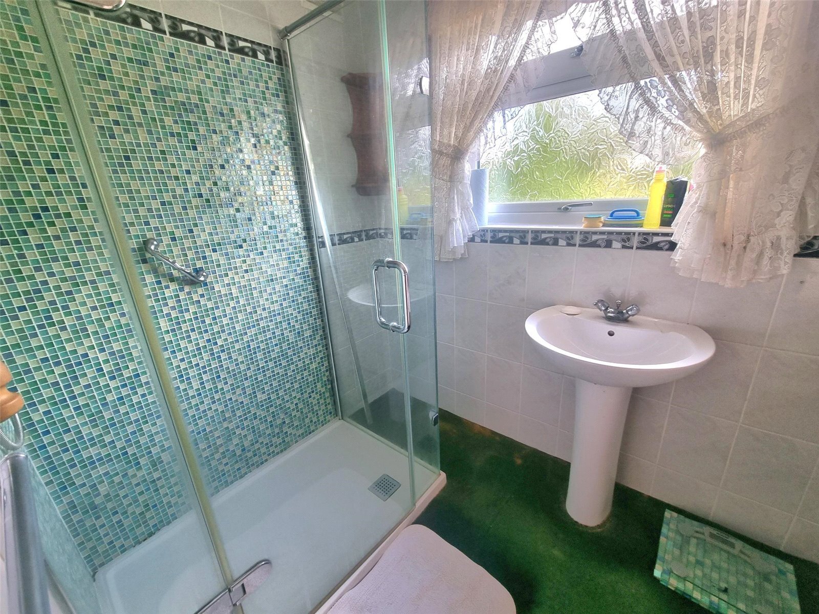 Poynings Avenue, Southend-on-Sea, Essex, SS2 Image 8