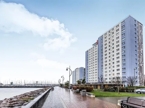 Trinity Green, GOSPORTphoto