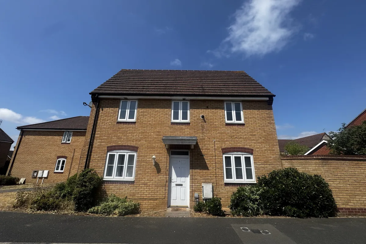 Chequers Close, CORBY