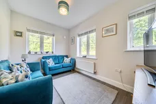 Hayler Gardens, Southwater, RH13 photo 5