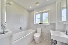 Hayler Gardens, Southwater, RH13 photo 13