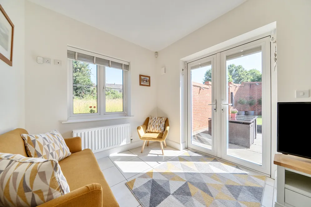 Hayler Gardens, Southwater, RH13 photo 7