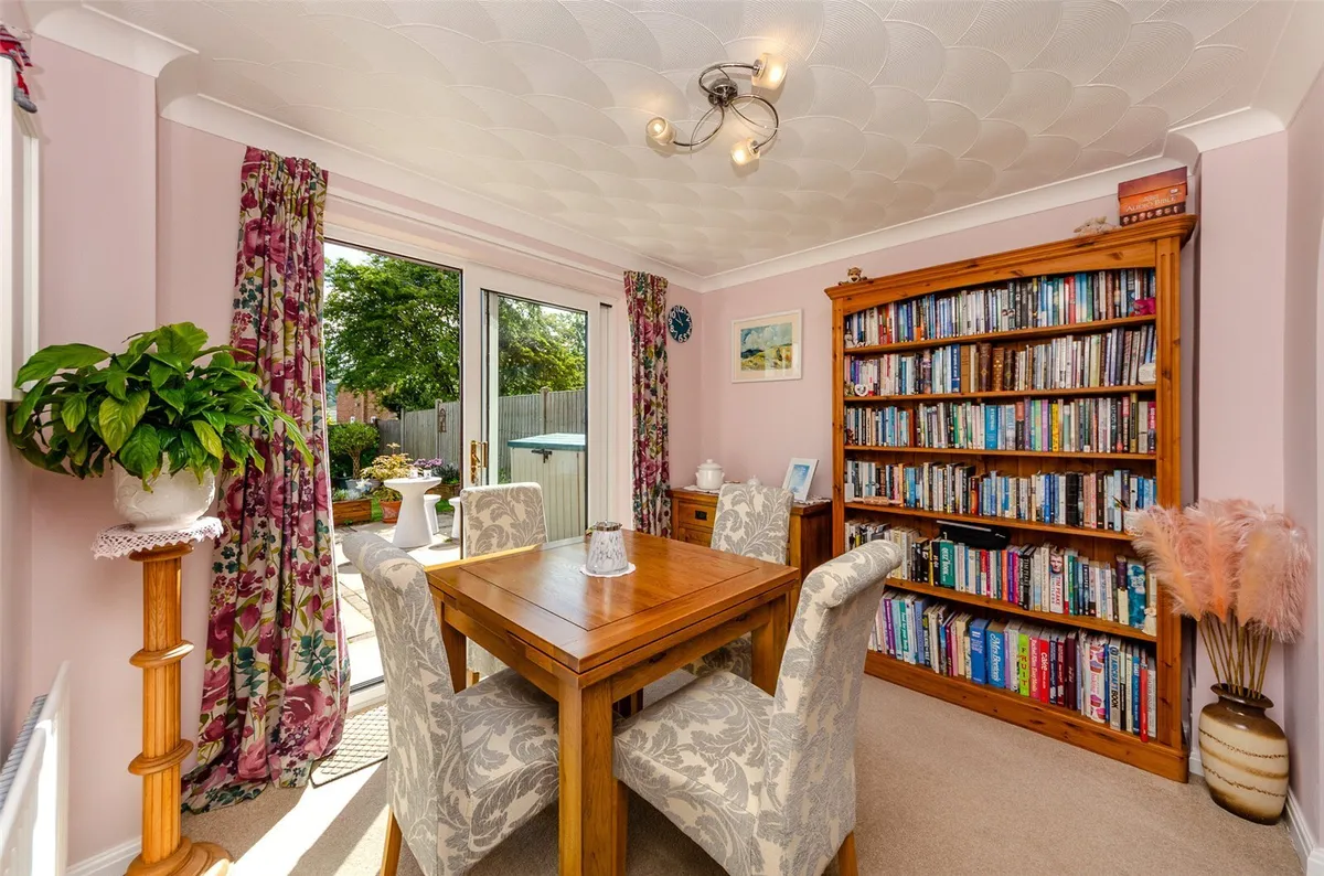 Beaumaris Drive, Llandudno, Conwy, LL30