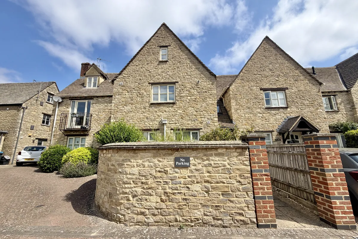 Waine Rush View, WITNEY