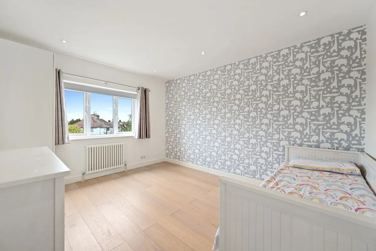 Randall Avenue, London, NW2
