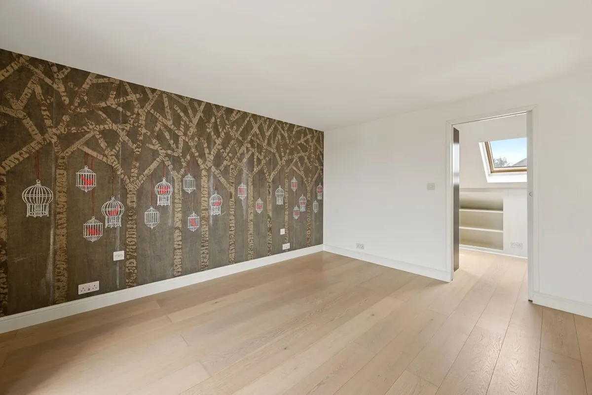 Randall Avenue, London, NW2
