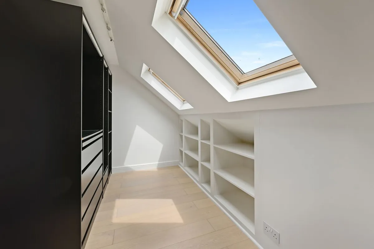 Randall Avenue, London, NW2