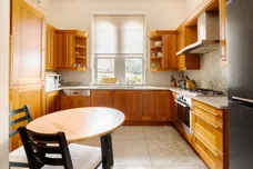 Royal Manor Drive London N11 photo 3