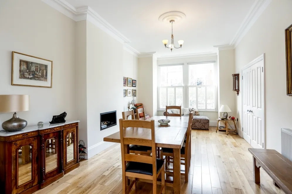 Bernard Gardens Wimbledon SW19 photo 6
