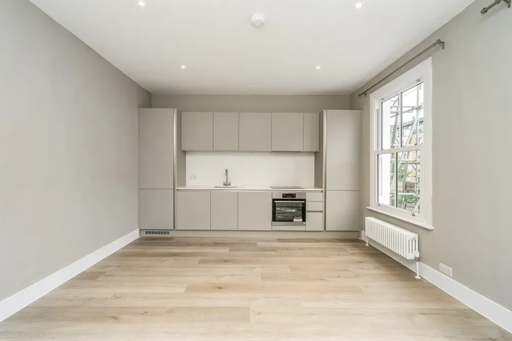 Kilburn Park Road London NW6 photo 7