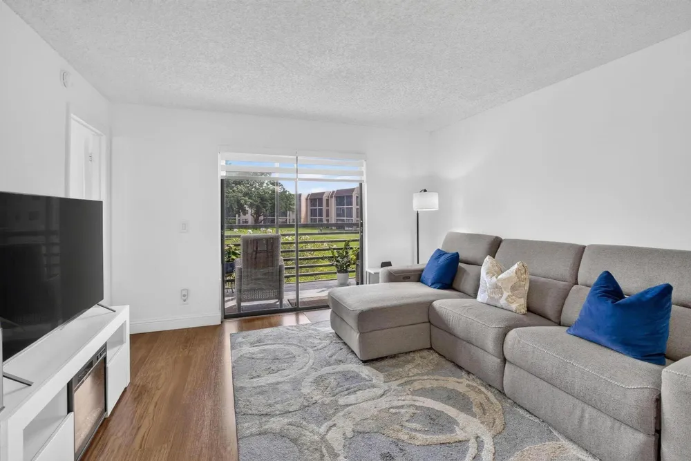 2793 NW 104th Ave, Sunrise, FL 33322
