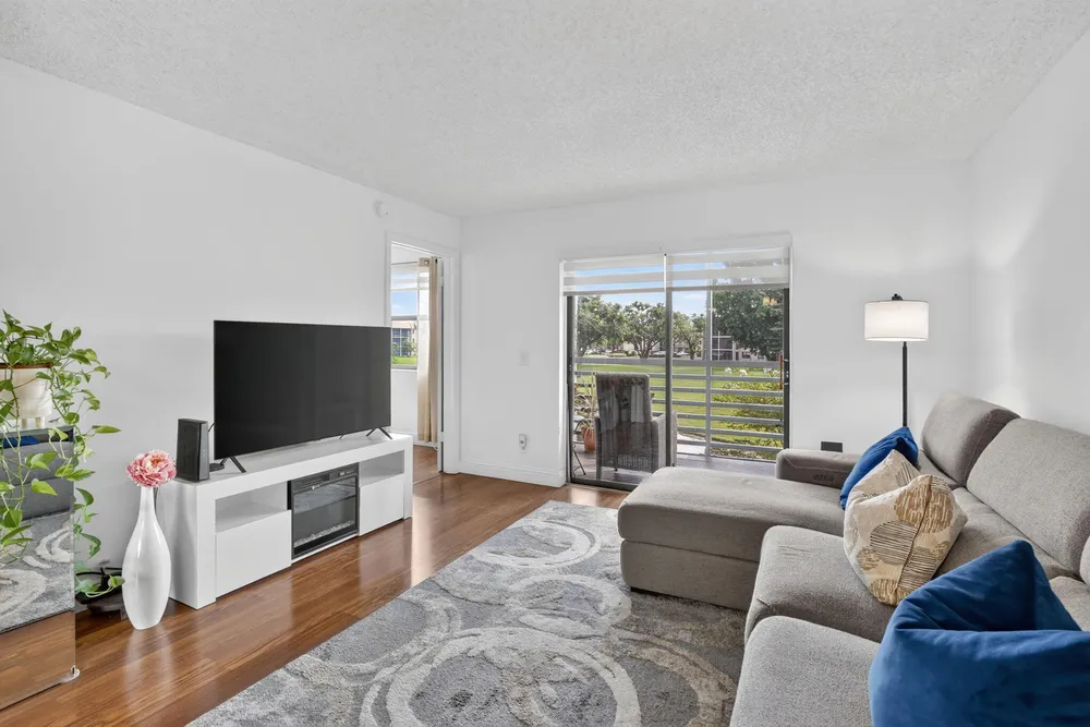 2793 NW 104th Ave, Sunrise, FL 33322