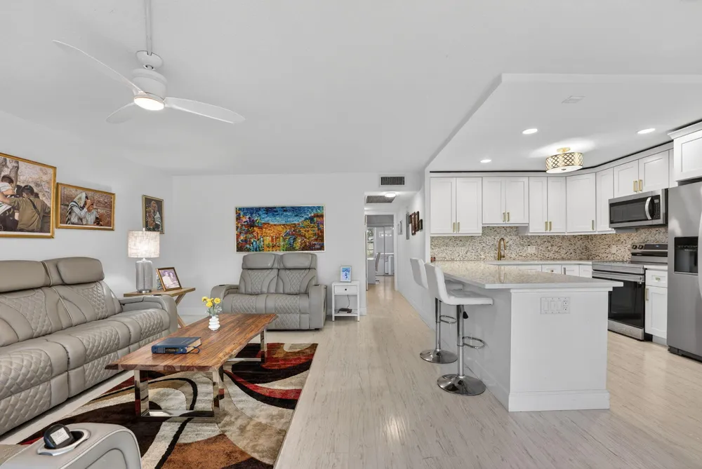 1025 Ventnor H, Deerfield Beach, FL 33442