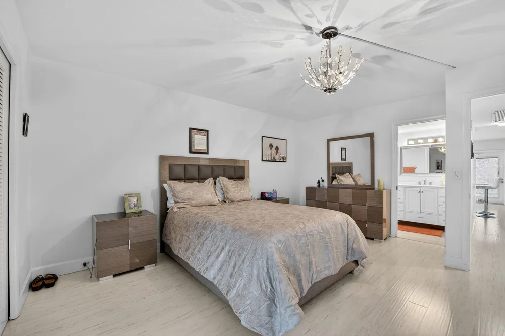 1025 Ventnor H, Deerfield Beach, FL 33442