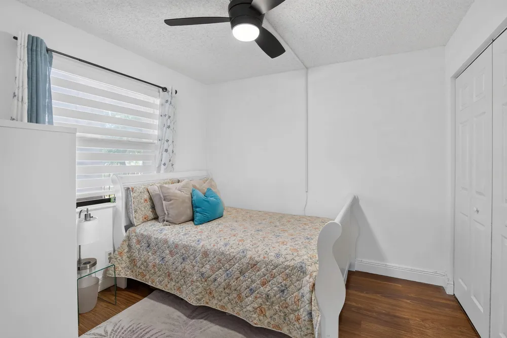 2793 NW 104th Ave, Sunrise, FL 33322