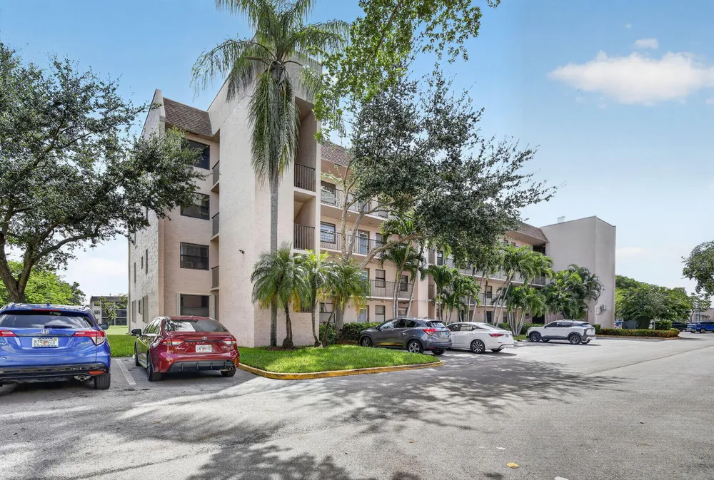 2793 NW 104th Ave, Sunrise, FL 33322