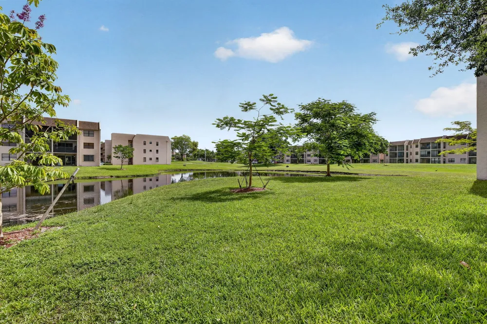 2793 NW 104th Ave, Sunrise, FL 33322