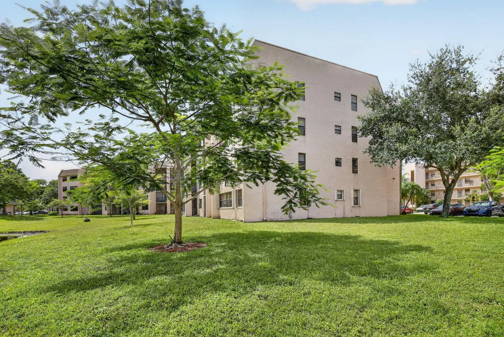 2793 NW 104th Ave, Sunrise, FL 33322