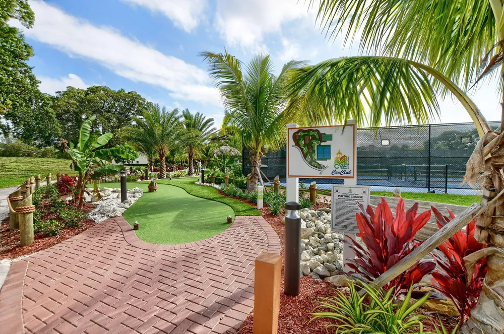 1025 Ventnor H, Deerfield Beach, FL 33442