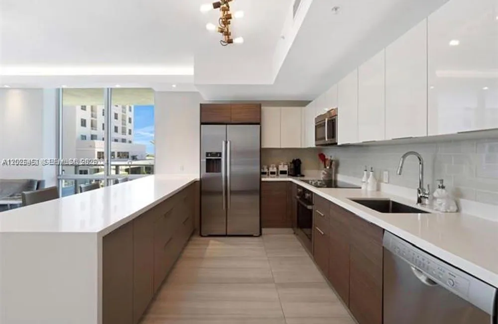 1010 SW 2nd Ave, Miami, FL 33130