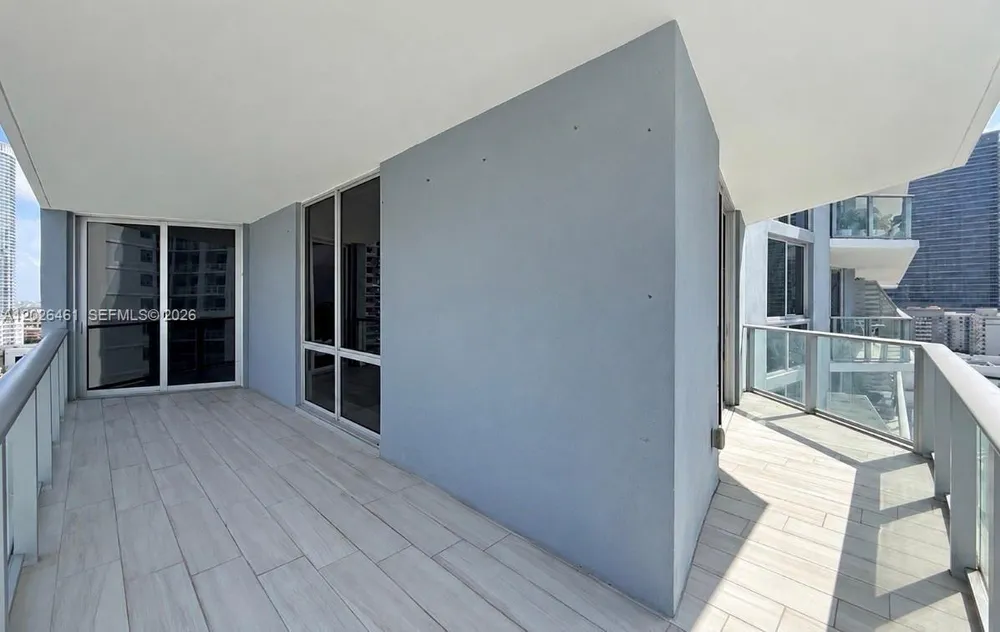 1010 SW 2nd Ave, Miami, FL 33130
