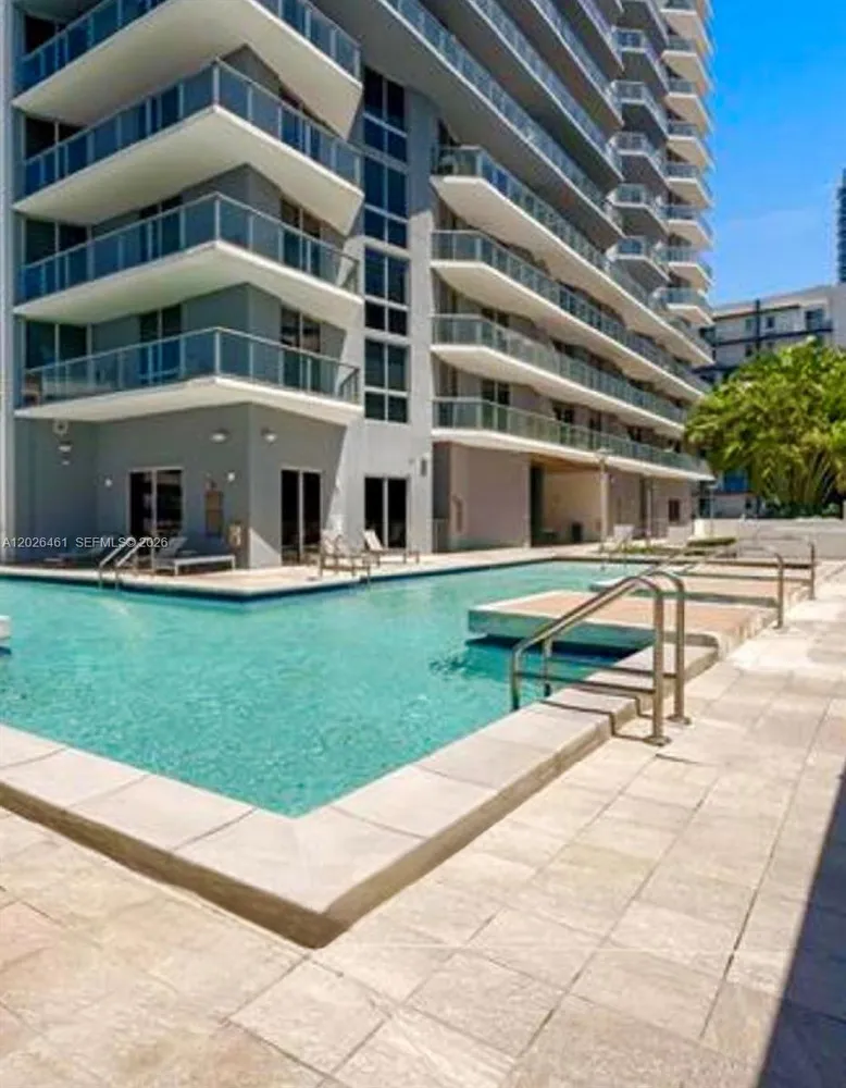 1010 SW 2nd Ave, Miami, FL 33130