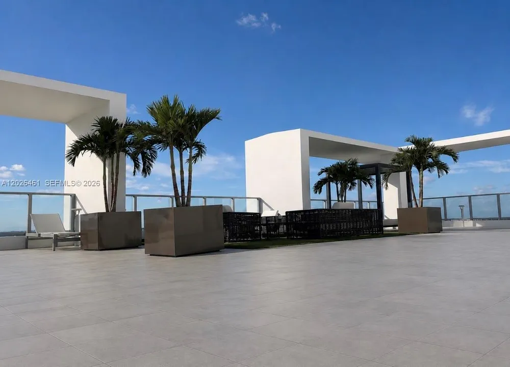 1010 SW 2nd Ave, Miami, FL 33130