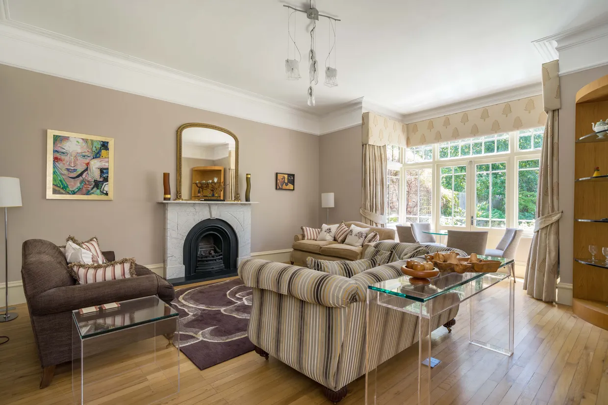 Lytton Grove, London, SW15 photo 2