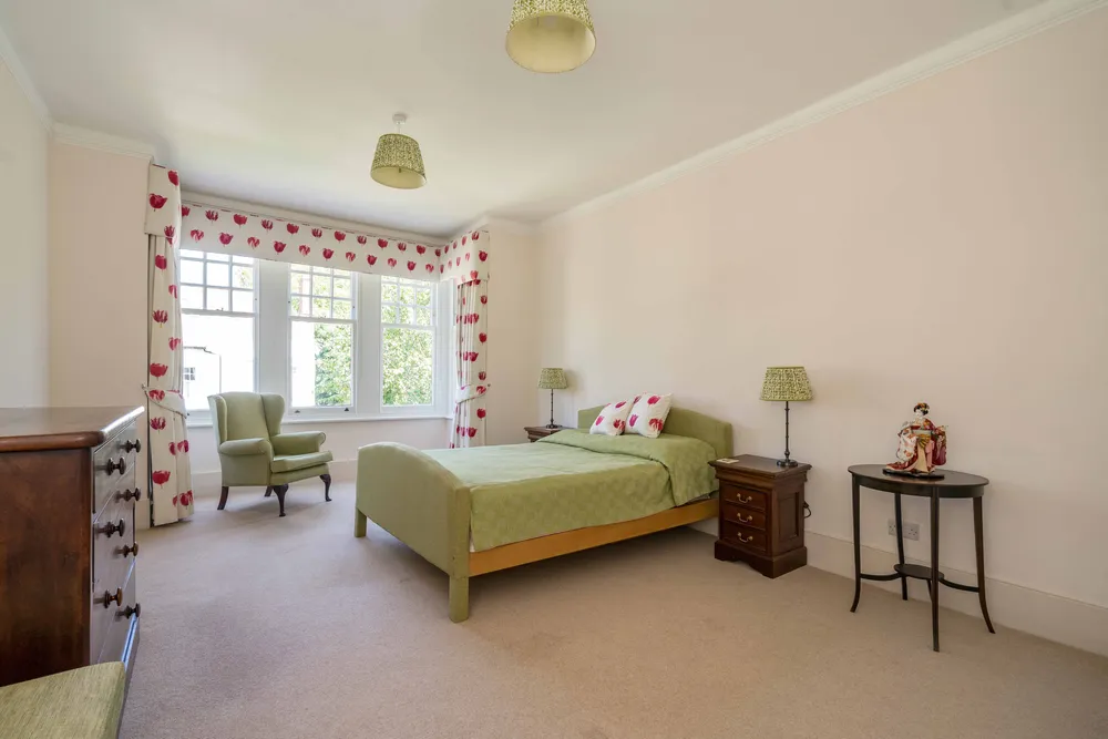 Lytton Grove, London, SW15