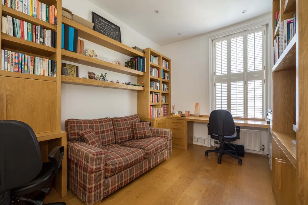 Lytton Grove, London, SW15 photo 22