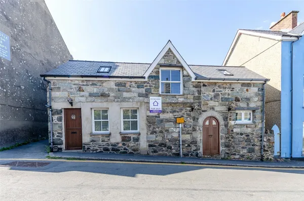 Castle Street, Criccieth, Gwynedd, LL52