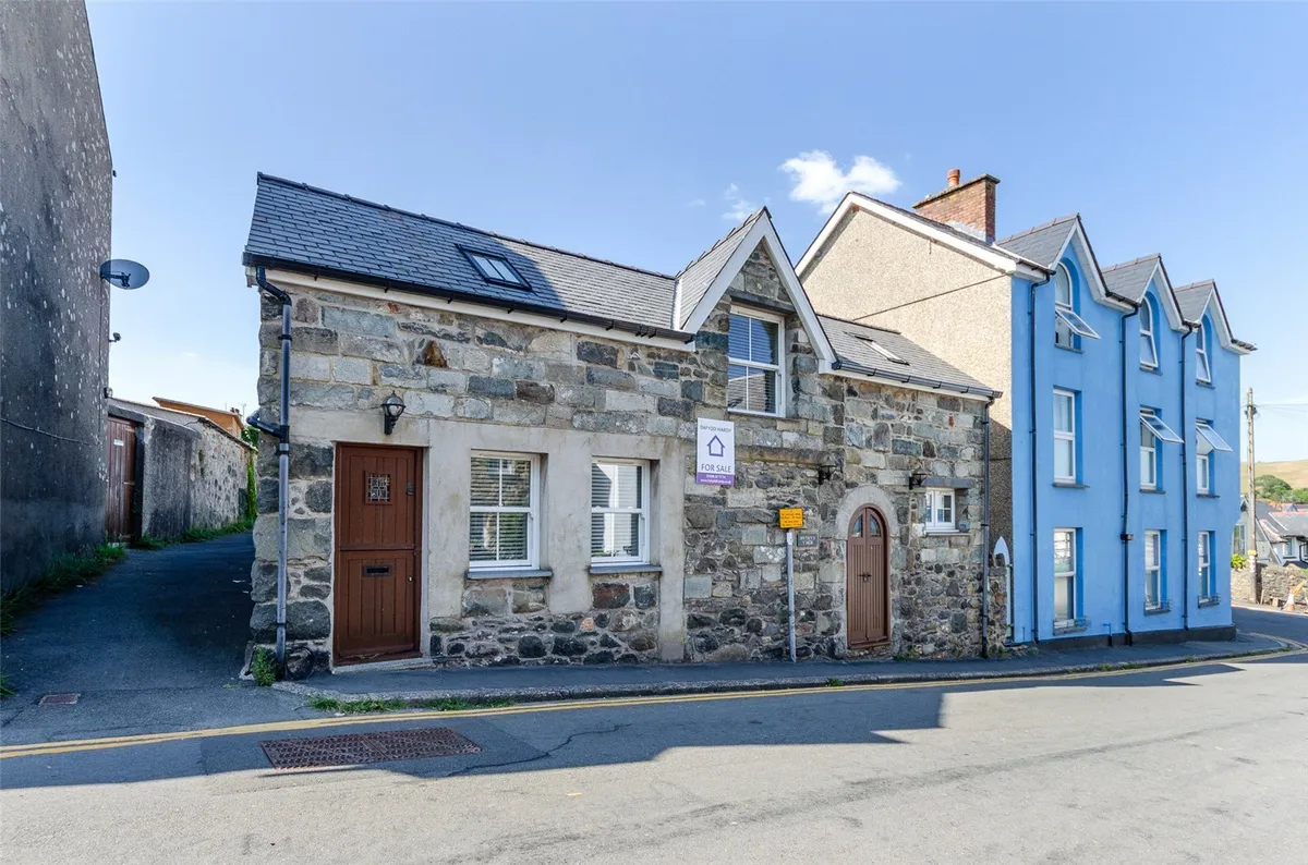 Castle Street, Criccieth, Gwynedd, LL52