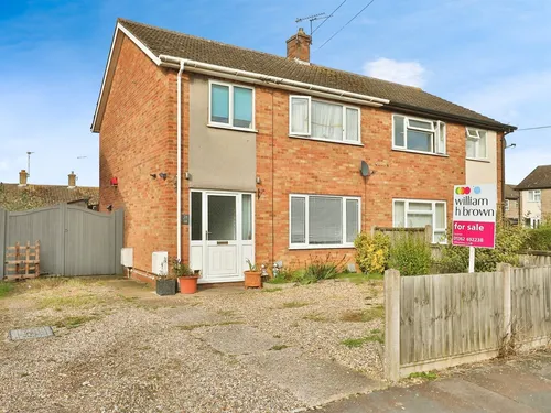 Aldiss Avenue, Derehamphoto