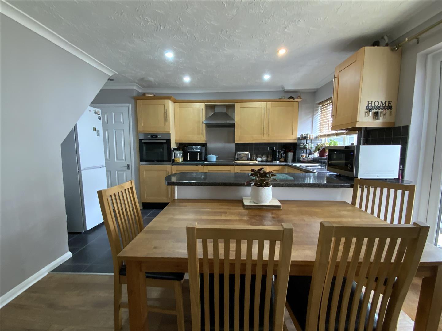 Meadow View, Potterspury, Towcester Image 4
