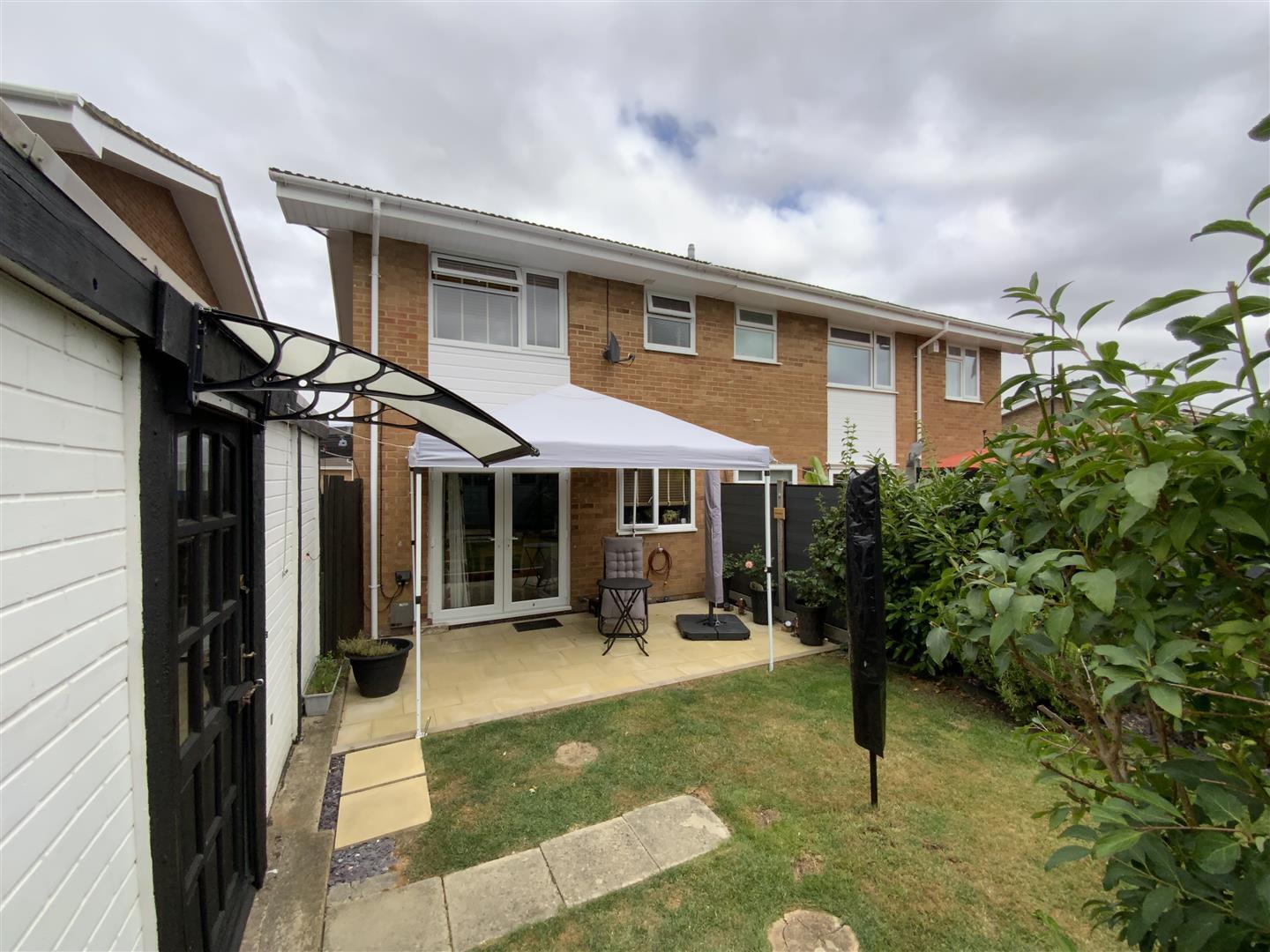 Meadow View, Potterspury, Towcester Image 9