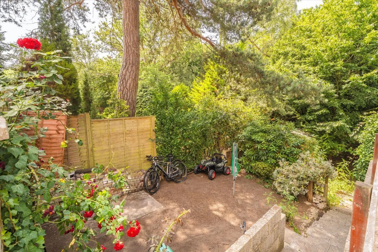 Brooklands Road, Weybridge, KT13 photo 9