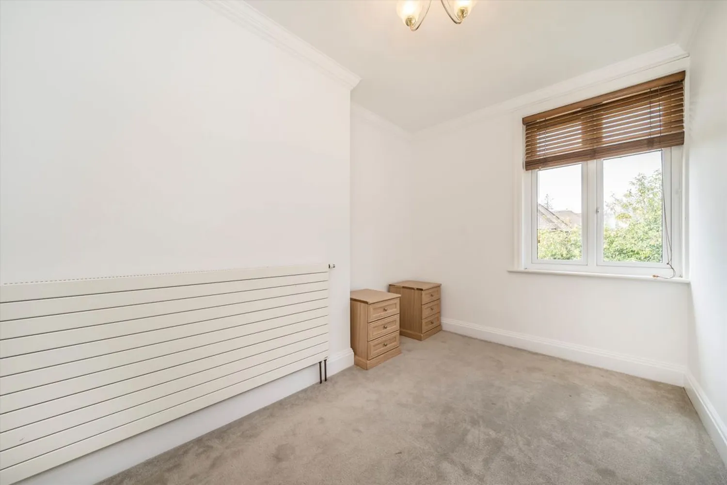 Holm Close, Addlestone, KT15 photo 4