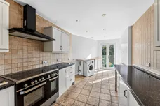 Thurleston Avenue, Morden