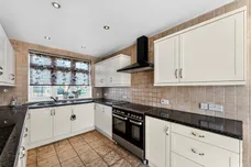 Thurleston Avenue, Morden