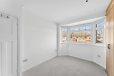 Thurleston Avenue, Morden