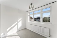 Thurleston Avenue, Morden