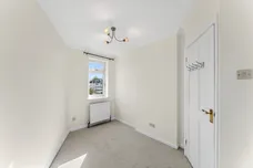 Thurleston Avenue, Morden