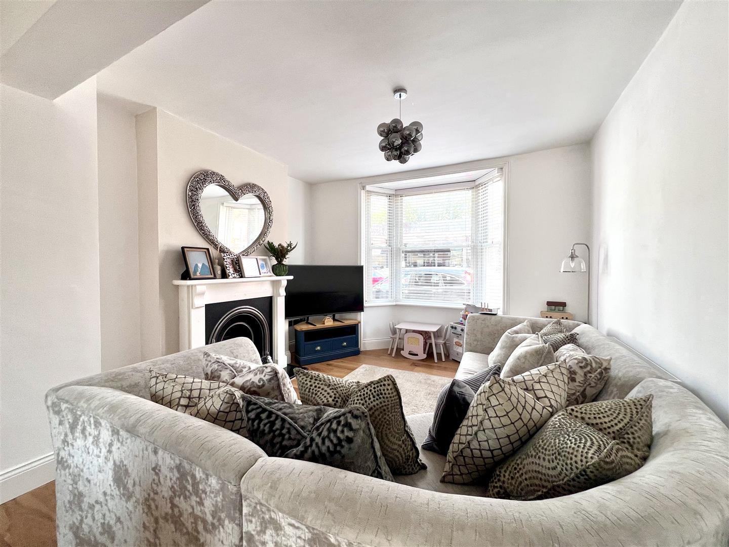 Watling Street West, Towcester Image 6