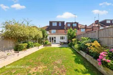 Netherlands Road, Barnet