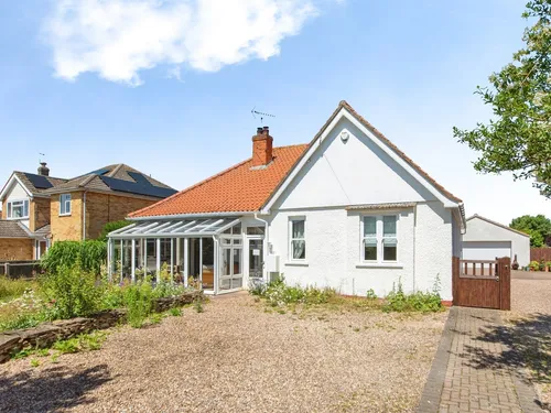 Rectory Road, Ruskington, Sleafordphoto