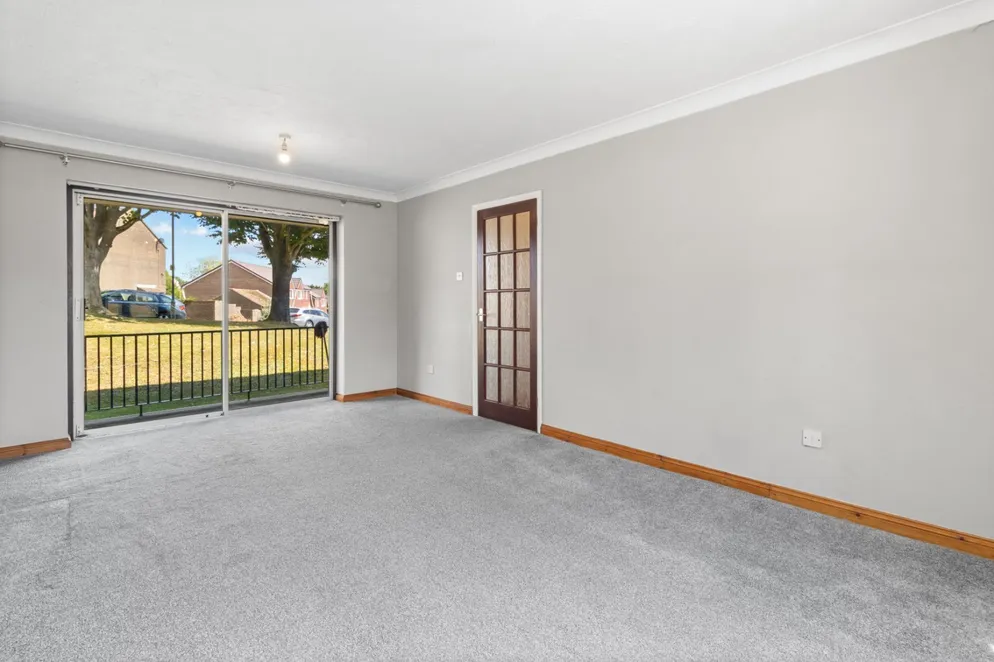 Property carousel item 5