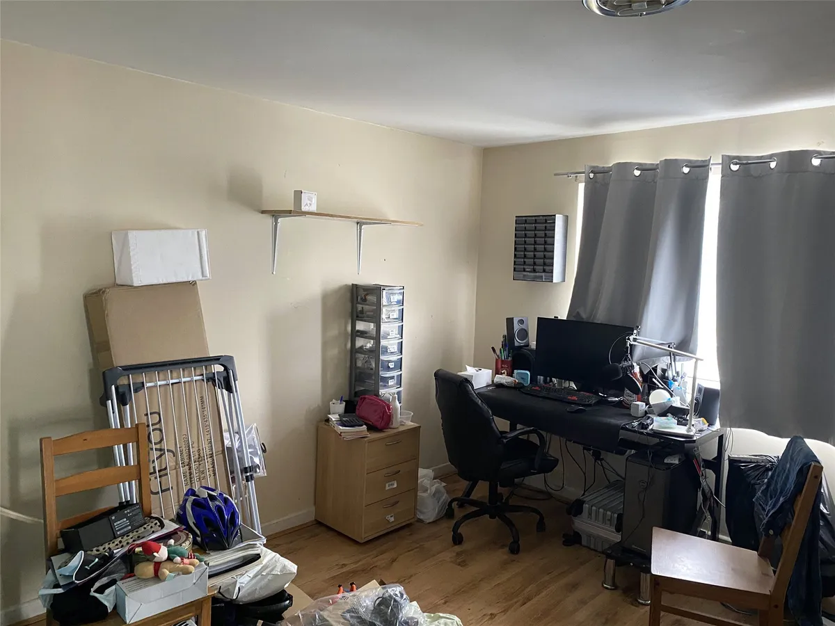 Brighton Road, Salfords, Redhill, Surrey, RH1