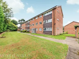 Pampisford Road, South Croydon photo