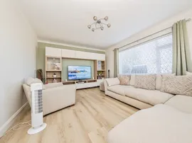 Victoria Avenue, Kirby-le-Soken, FRINTON-ON-SEA thumb 2